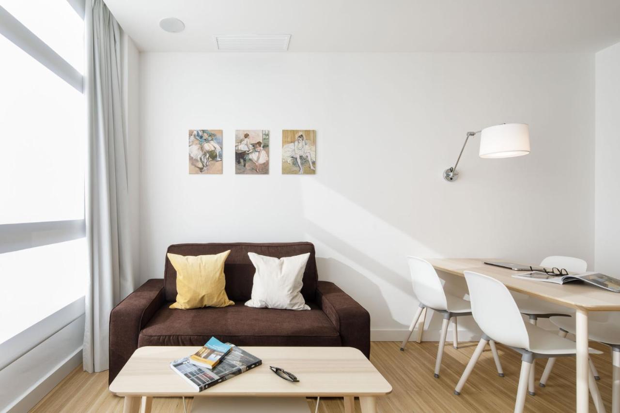 Mush Room Apartamentos Севиля Екстериор снимка
