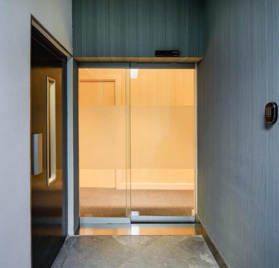Mush Room Apartamentos Севиля Екстериор снимка