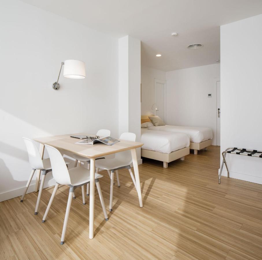 Mush Room Apartamentos Севиля Екстериор снимка